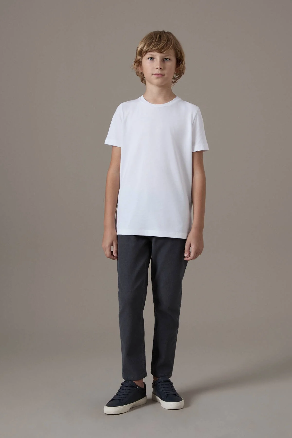 Hemington - Beyaz Bisiklet Yaka Basic Çocuk T-Shirt (3)