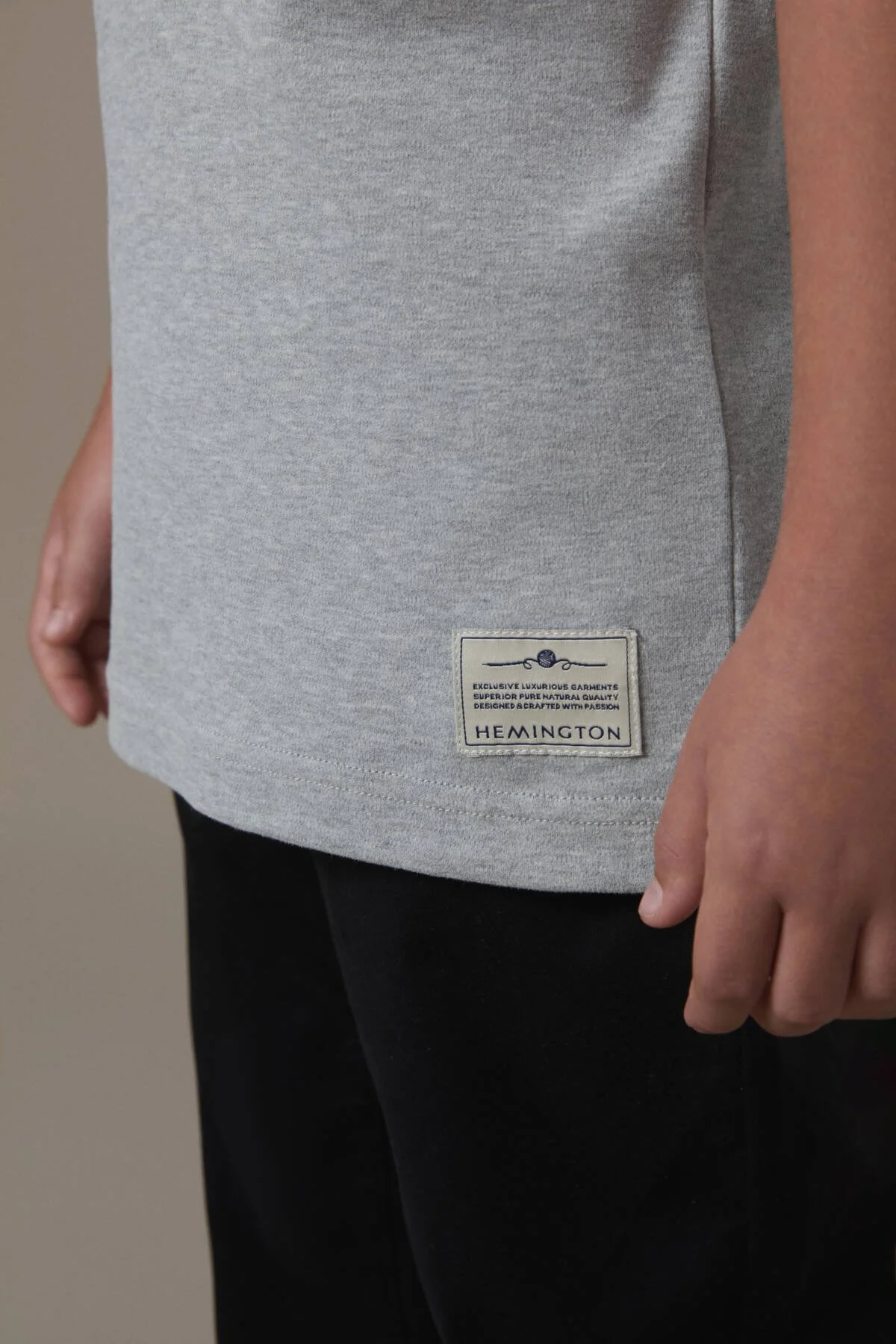 Hemington - Bisiklet Yaka Rahat Resim Saf Pamuk Açık Gri Çocuk T-Shirt (3)