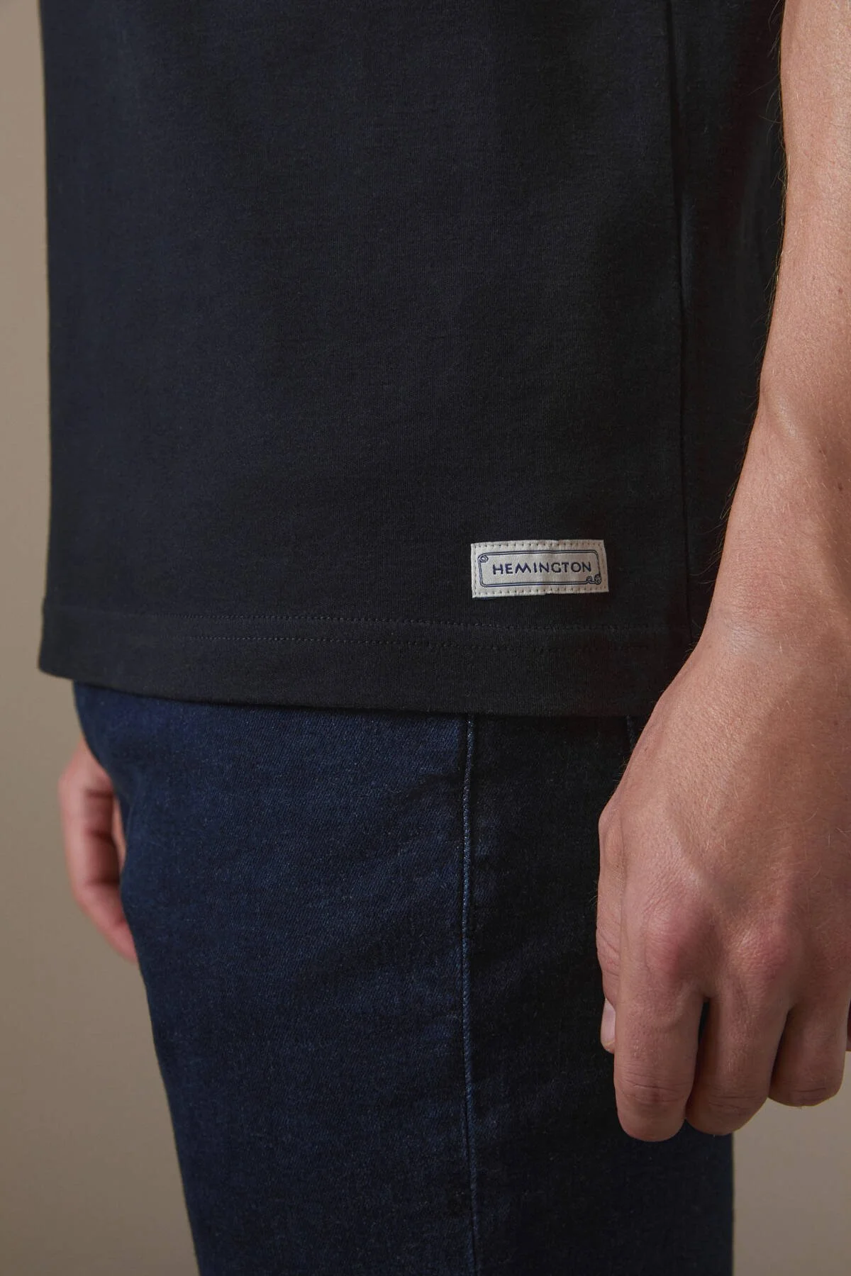 Hemington - Brushed Pamuk Rahat Kesim Bisiklet Yaka Siyah T-Shirt (4)