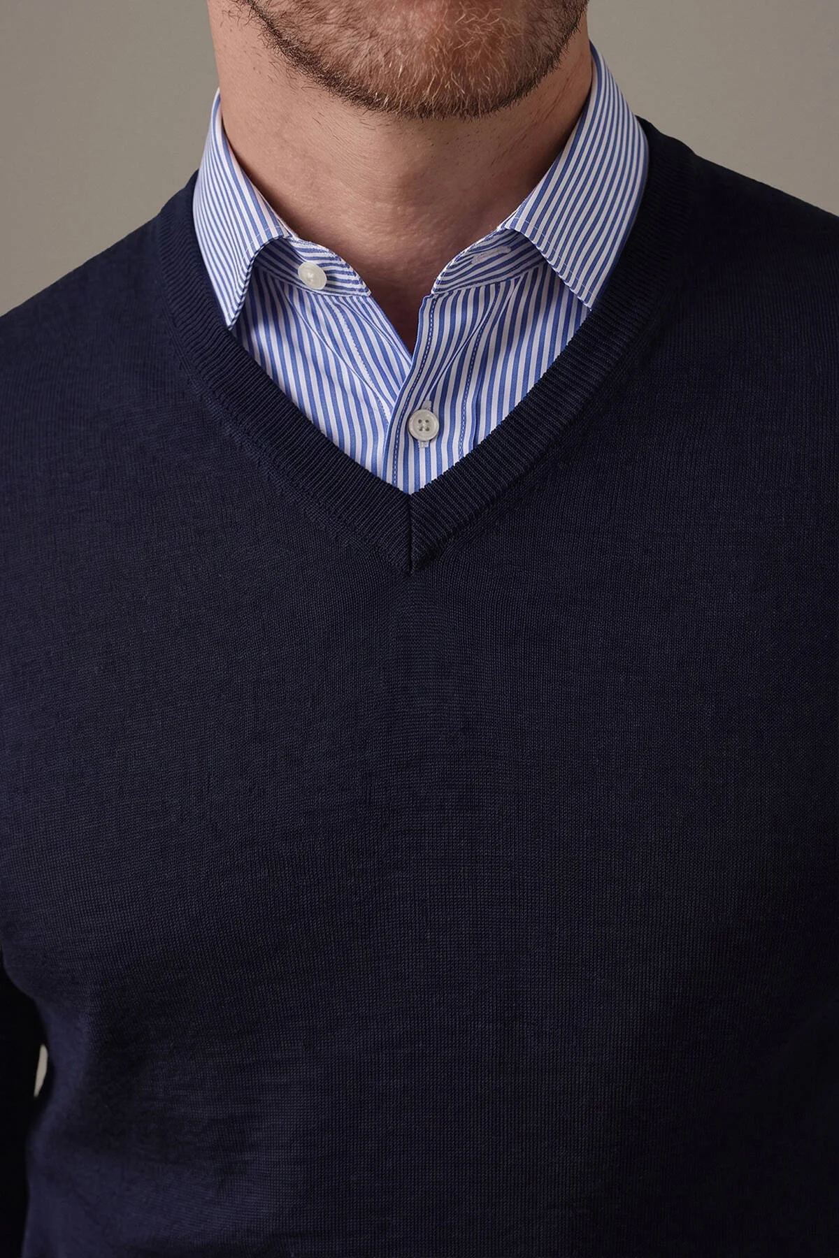 Hemington - Extrafine Merino V Yaka Lacivert Triko (2)
