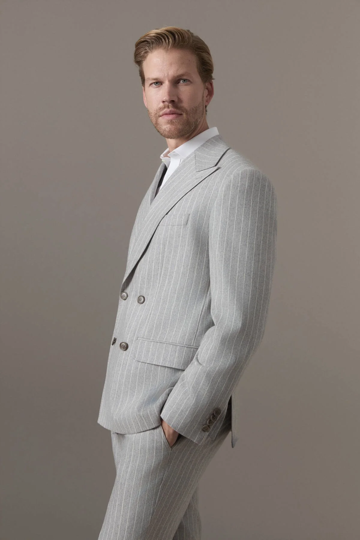 Hemington - Gri Beyaz Chalkstripe Desen Kruvaze Ceket (3)