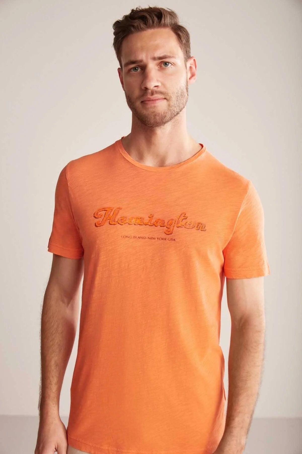 Hemington - Hemington Nakış Logolu Bisiklet Yaka Turuncu Pamuk T-Shirt (1)