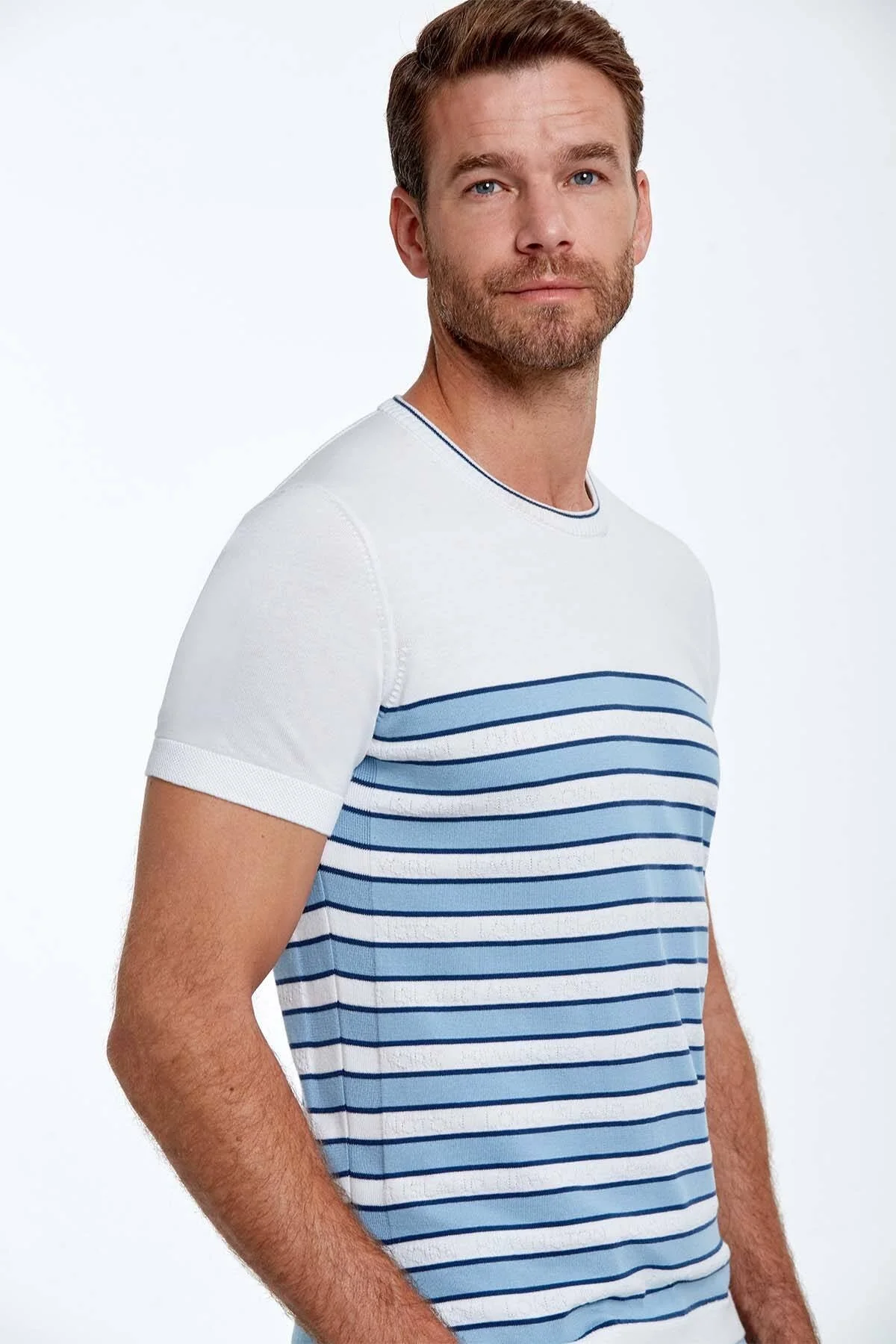 Hemington - Mavi Çizgi Desen Bisiklet Yaka Beyaz Triko T-Shirt (4)