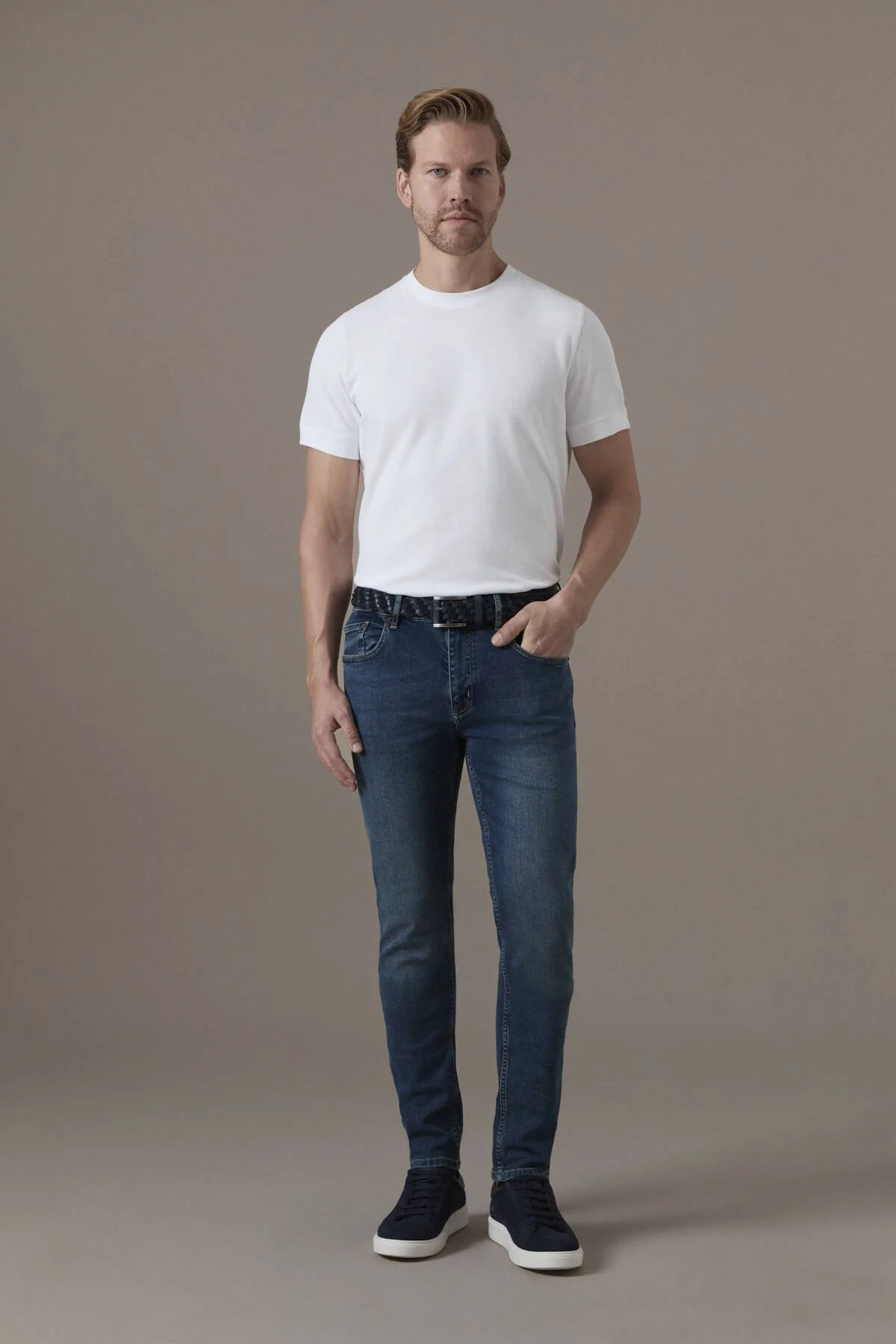 Hemington - Pamuk Karışım Slim Fit Lacivert Taşlanmış Denim Pantolon (1)