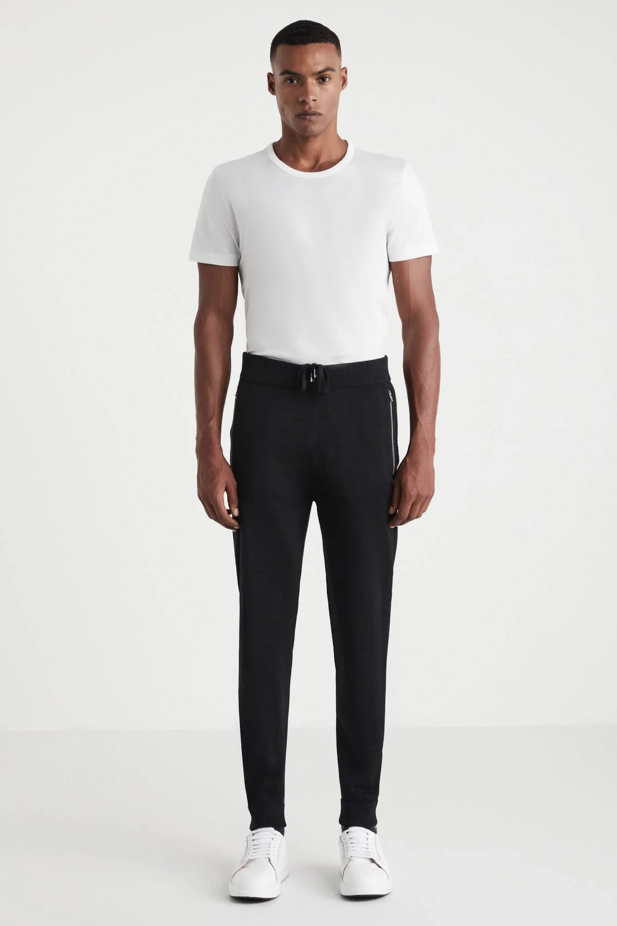 Hemington - Siyah Merino Yün Activewear Şerit Detaylı Triko Pantolon (2)