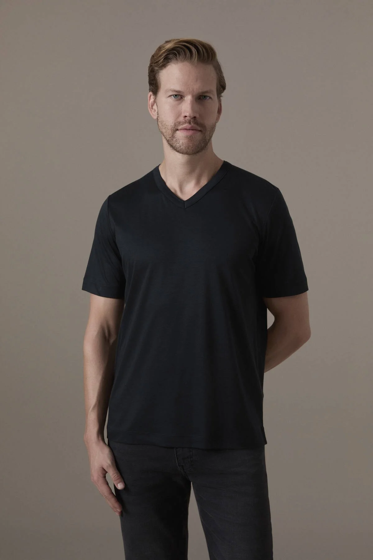 Hemington - Supima Pamuk V Yaka Tencel Siyah T-Shirt (3)