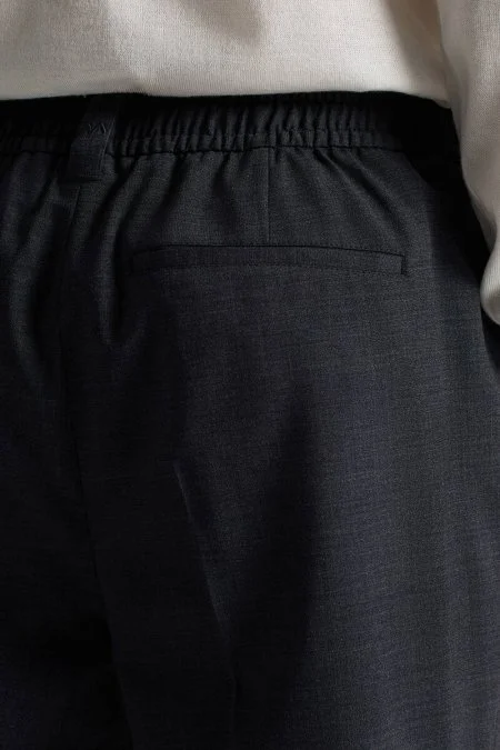 Bağcıklı Koyu Mavi Pileli Yün Chino Jogger Pantolon