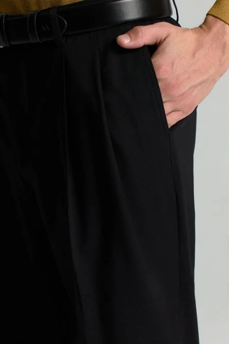 Bağcıklı Siyah Pileli Yün Chino Jogger Pantolon