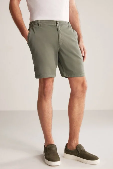 Beli Lastikli Haki Şort