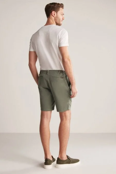 Beli Lastikli Haki Şort