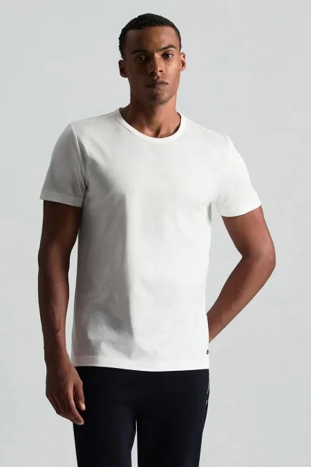 Bisiklet Yaka Beyaz Basic T-Shirt Bisiklet Yaka Beyaz Basic T-Shirt