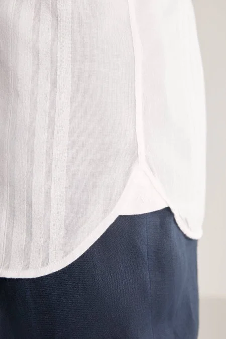 Çizgi Desen İtalyan Yaka Saf Pamuk Beyaz Gömlek