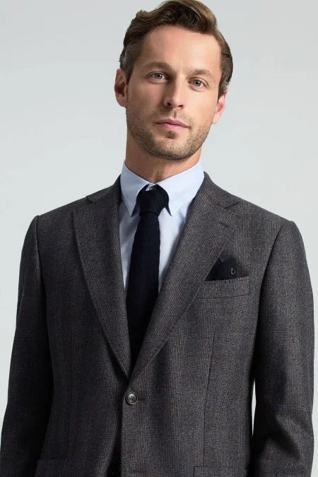 Çizgi Desenli Lacivert Örgü Mendil