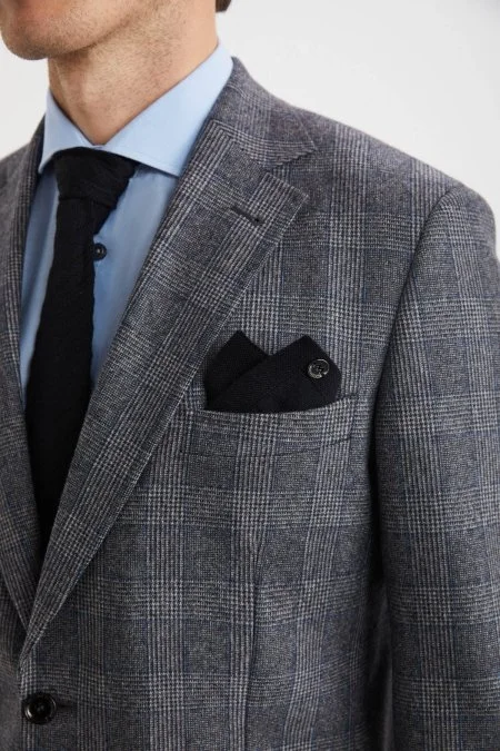 Çizgi Desenli Siyah Örgü Mendil