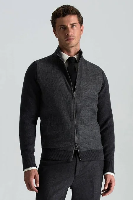 Çizgi Desenli Siyah Örgü Kravat