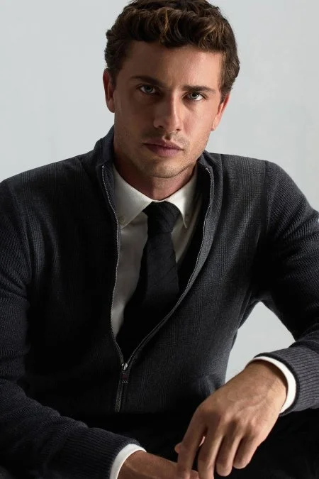 Çizgi Desenli Siyah Örgü Kravat