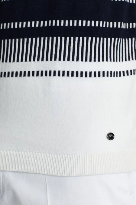 Beyaz-Mavi Desen Bisiklet Yaka Saf Pamuk Triko T-Shirt