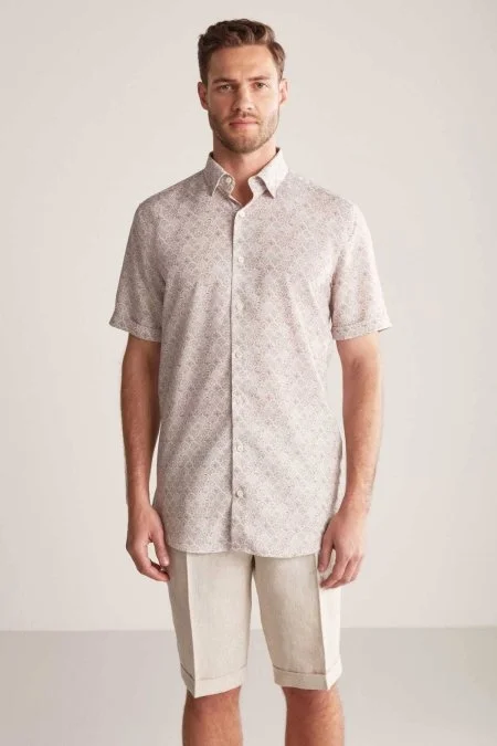 Etnik Desen Krem Rengi Gizli Düğme Kısa Kollu Tencel Gömlek