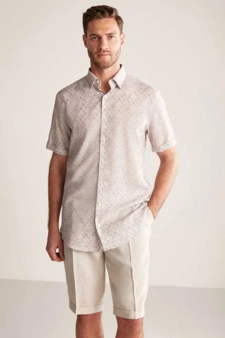 Etnik Desen Krem Rengi Gizli Düğme Kısa Kollu Tencel Gömlek