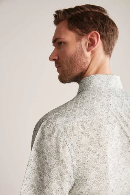 Etnik Desen Yeşil Gizli Düğme Kısa Kollu Tencel Gömlek