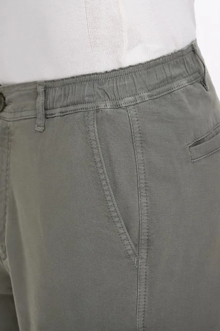 Haki Beli Lastikli Şort