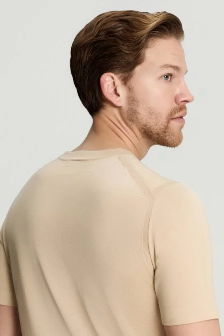 İpek Karışımlı Bisiklet Yaka Bej Triko T-Shirt