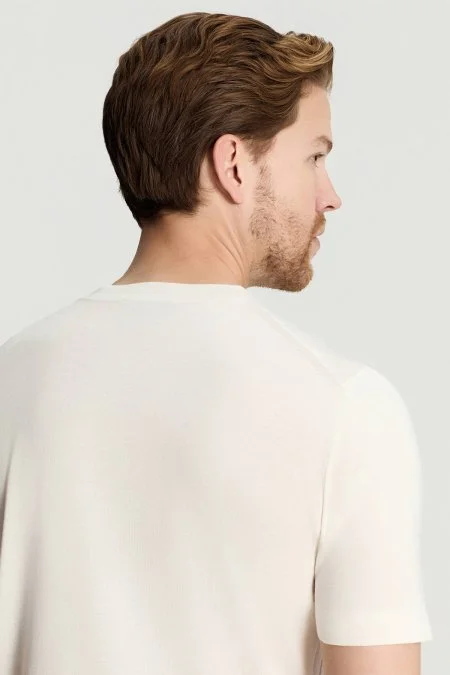 İpek Karışımlı Bisiklet Yaka Beyaz Triko T-Shirt