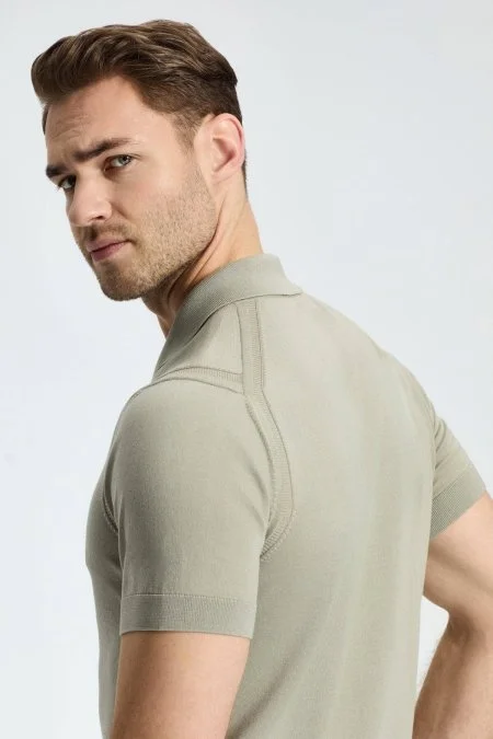 İpek Pamuk Karışım Fermuar Detaylı Yeşil Triko Polo
