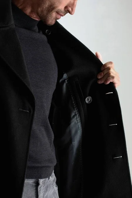 İtalyan Saf Yün Düğme Cepli Siyah Palto