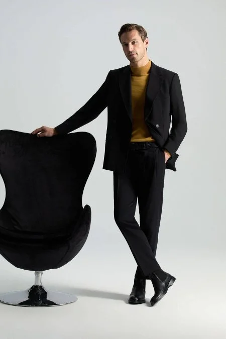 İtalyan Yün Karışımlı Siyah Kruvaze Blazer Ceket