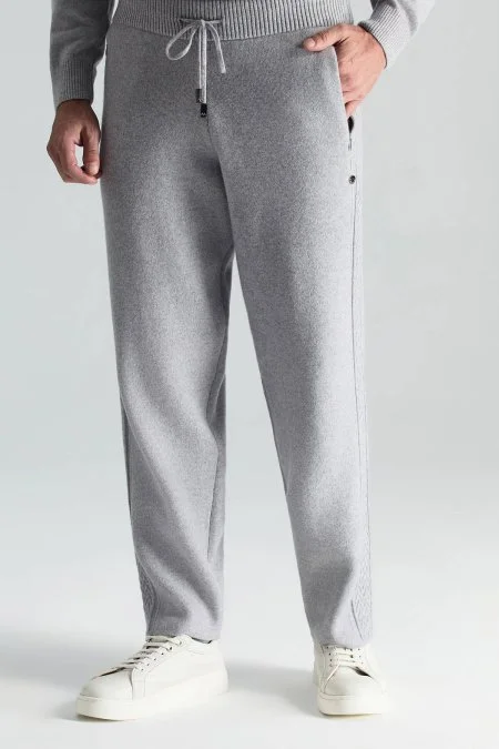 Kaşmir-İpek-Yün Karışım M Desenli Açık Gri Triko Pantolon Kaşmir-İpek-Yün Karışım M Desenli Açık Gri Triko Pantolon