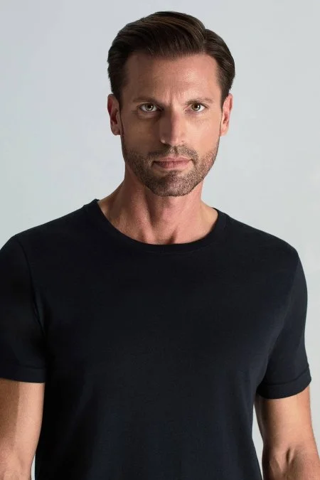 Kaşmir Pamuk Karışım Bisiklet Yaka Siyah T-Shirt