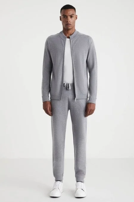 Kolları Şerit Detaylı Fermuarlı Gri Triko Spor Ceket