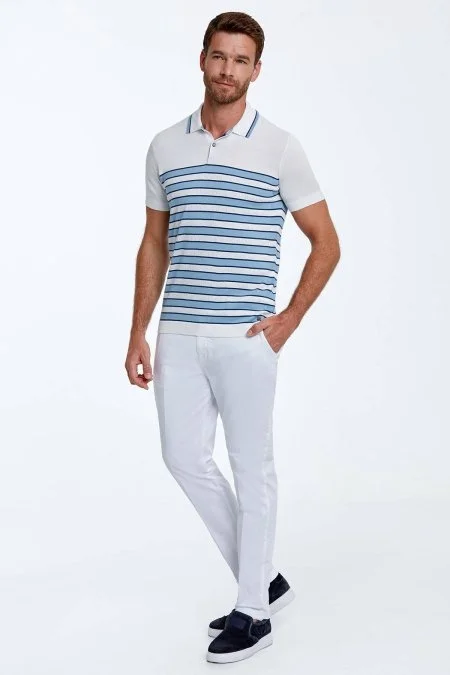 Mavi Çizgi Desen Beyaz Triko Polo