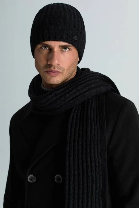 Örgü Desenli Siyah Merino Yün Su İtici Bere