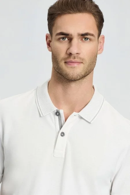 Vintage Görünümlü Kırık Beyaz Polo Yaka T-Shirt