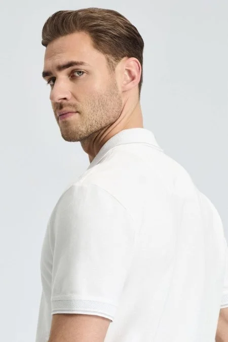 Vintage Görünümlü Kırık Beyaz Polo Yaka T-Shirt