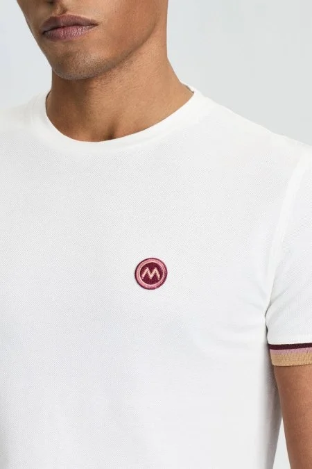 Nakış Logolu Pike Örgü Beyaz Bisiklet Yaka T-Shirt