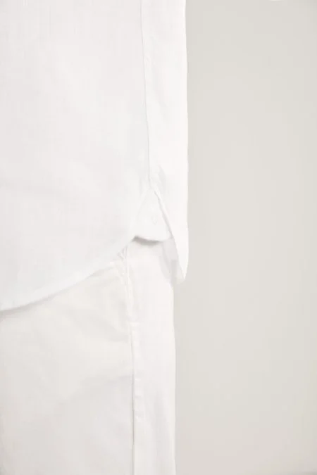 Saf Keten Beyaz Hakim Yaka Gömlek