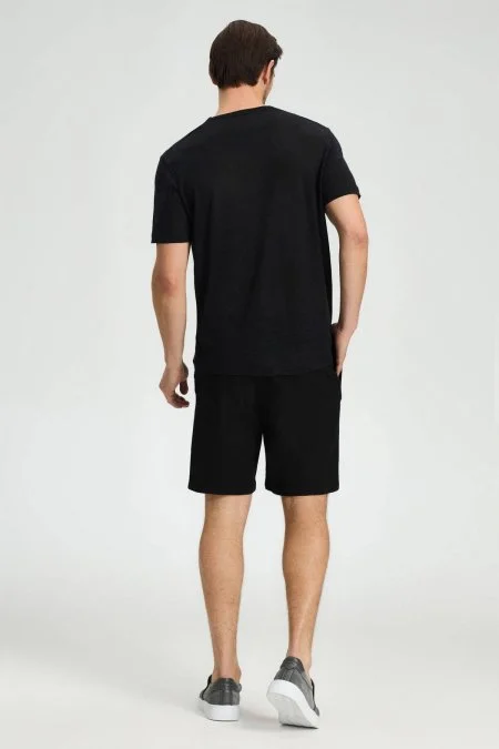 Saf Keten Siyah Bisiklet Yaka T-Shirt