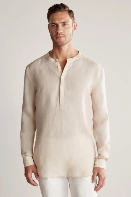 Saf Keten Kum Rengi Hakim Yaka Gömlek