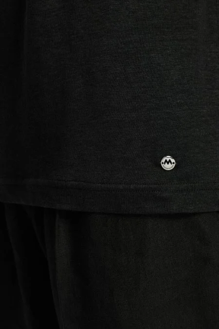 Saf Keten Siyah Bisiklet Yaka T-Shirt