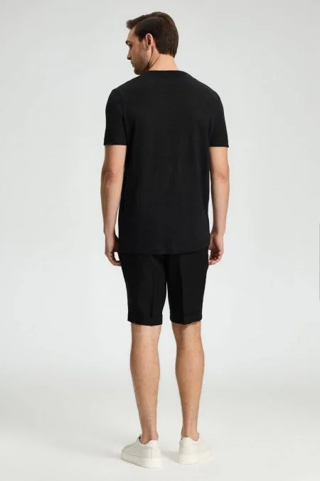Saf Keten Siyah Bisiklet Yaka T-Shirt