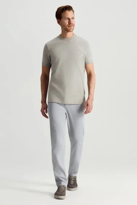 Saf Pamuk Bisiklet Yaka Açık Gri Basic T-Shirt