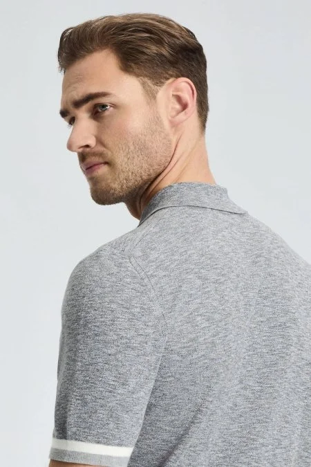 Saf Pamuk Kolları Şerit Detayı Açık Gri Triko Polo