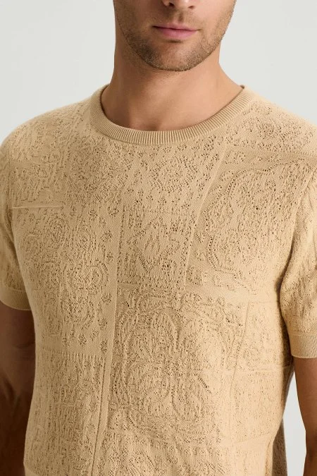 Saf Pamuk Paisley Desen Bisiklet Yaka Bej Triko T-Shirt