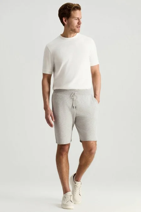 Saf Pamuk Şerit Detaylı Cepleri Fermuarlı Açık Gri Triko Şort
