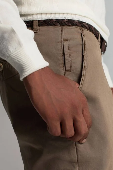 Saf Pamuk Tütün Rengi Regular Fit Chino Pantolon