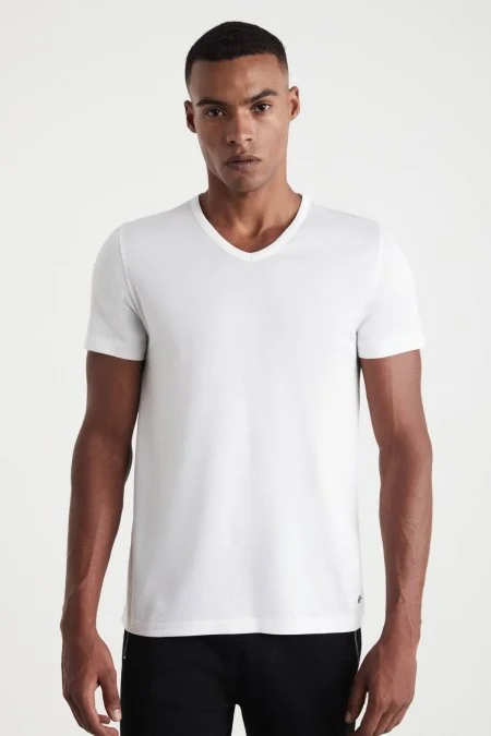 Beyaz V Yaka Basic T-Shirt