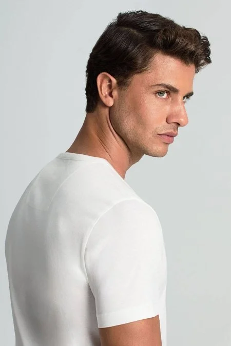 Beyaz V Yaka Basic T-Shirt